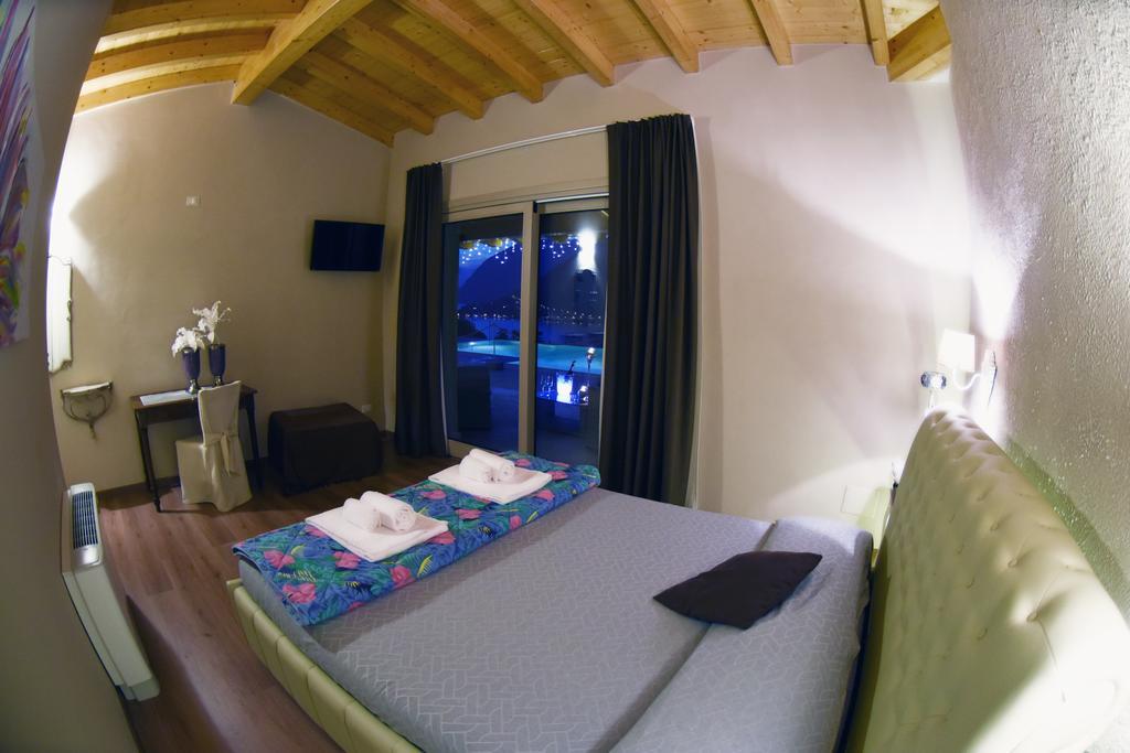 Agriturismo Le Fontane Sale Marasino Exterior foto